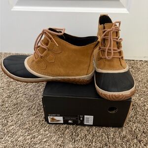 Sorel Out N’ About Plus waterproof duck boots